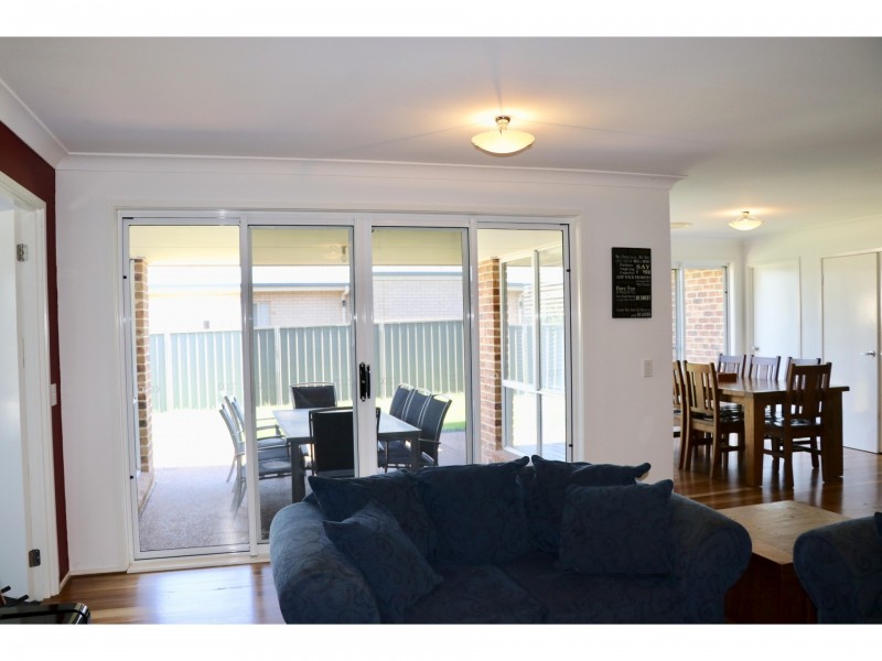 40 Raworth Avenue, Raworth NSW 2321