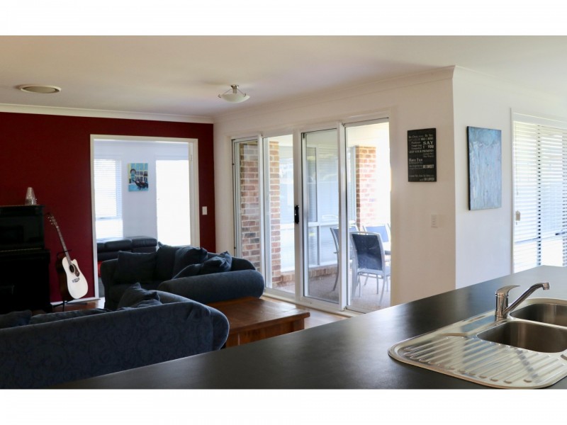 40 Raworth Avenue, Raworth NSW 2321