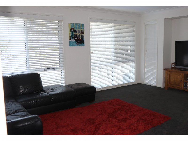 40 Raworth Avenue, Raworth NSW 2321