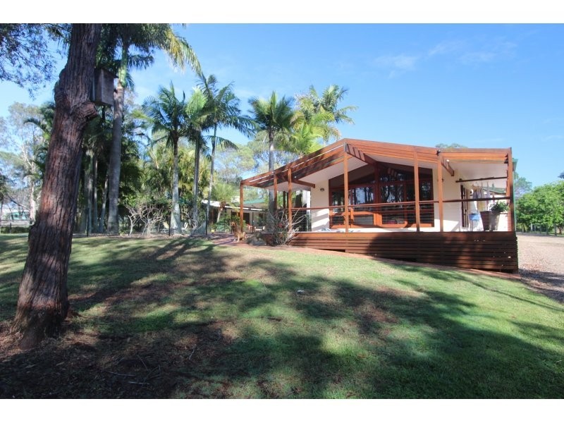 69 Taylor Road, Thornlands QLD 4164