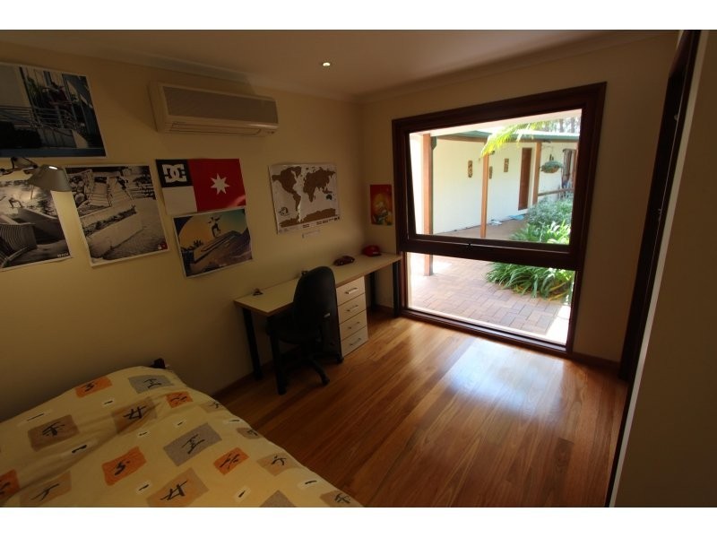 69 Taylor Road, Thornlands QLD 4164