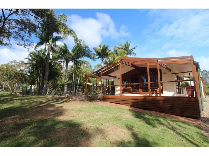 69 Taylor Road, Thornlands QLD 4164