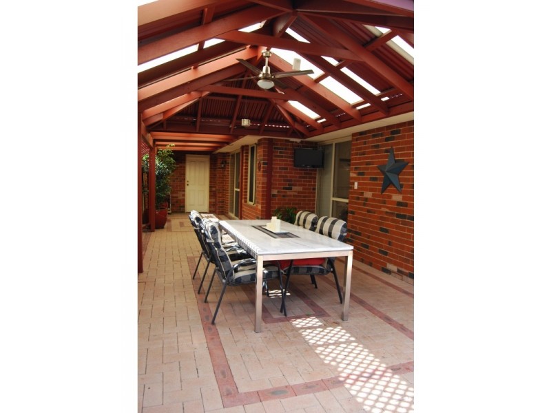 14 Plowman Circle, Maylands WA 6051