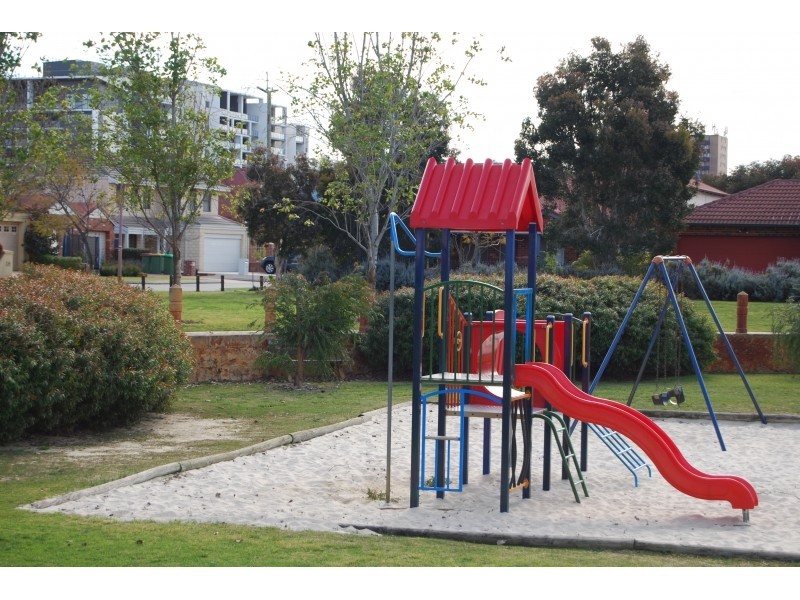 14 Plowman Circle, Maylands WA 6051