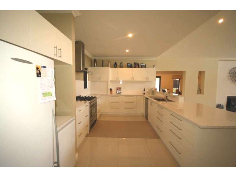 14 Kalang Way, Millbridge WA 6232