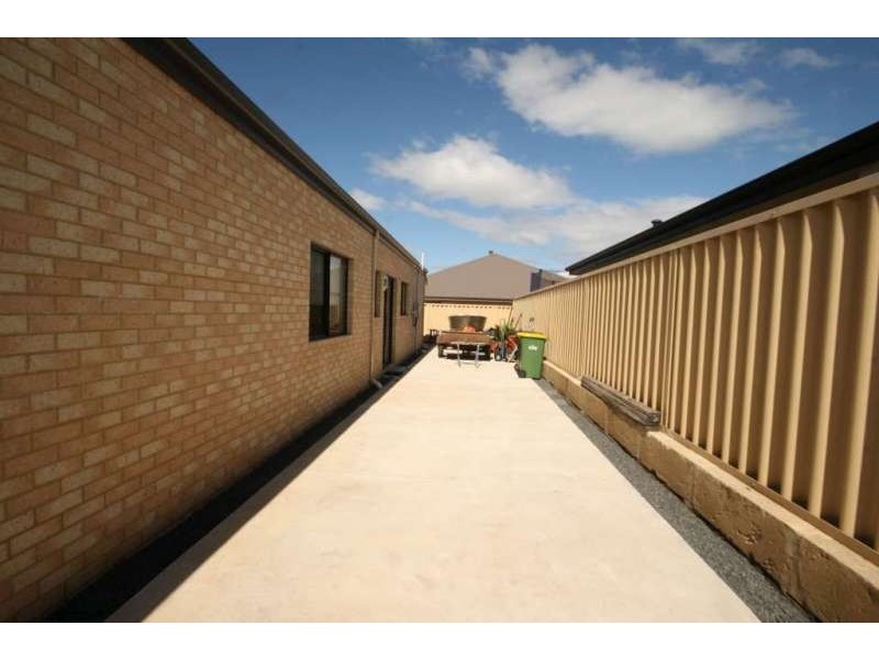 14 Kalang Way, Millbridge WA 6232