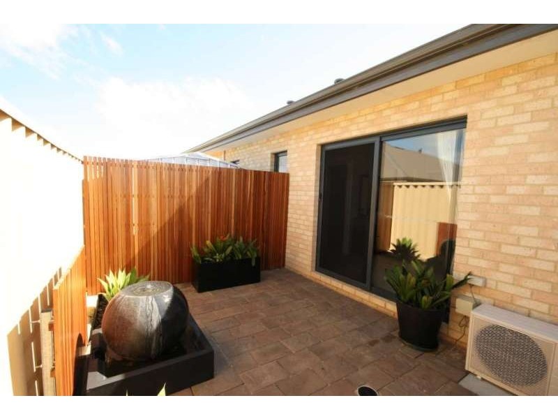 14 Kalang Way, Millbridge WA 6232