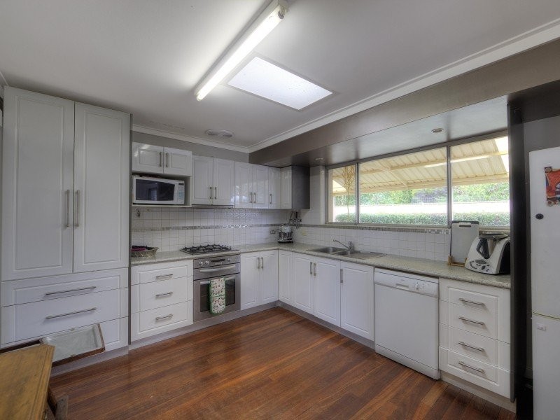 18 Swan Road, High Wycombe WA 6057