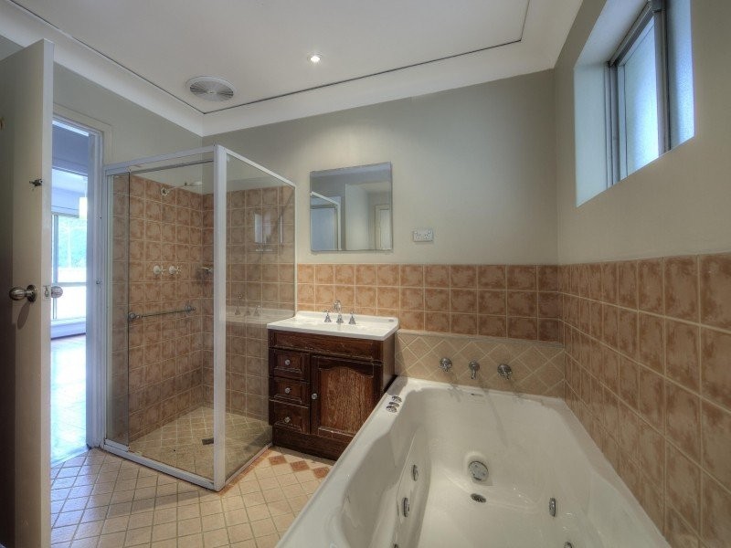 18 Swan Road, High Wycombe WA 6057