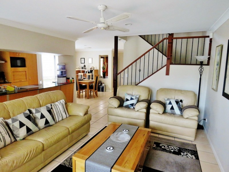 61/85 Palm Meadows Drive, Carrara QLD 4211