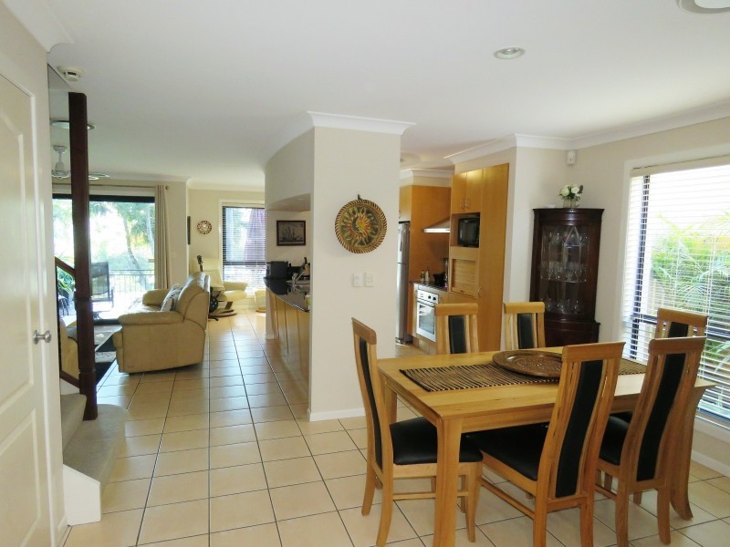 61/85 Palm Meadows Drive, Carrara QLD 4211