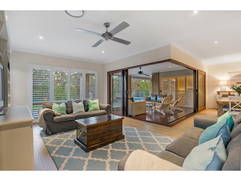 22 Lilly Pilly Place, Moggill QLD 4070