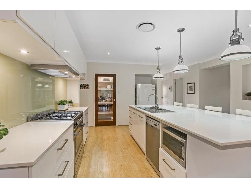 22 Lilly Pilly Place, Moggill QLD 4070