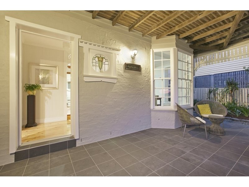 28 Parooba Avenue, Camp Hill QLD 4152