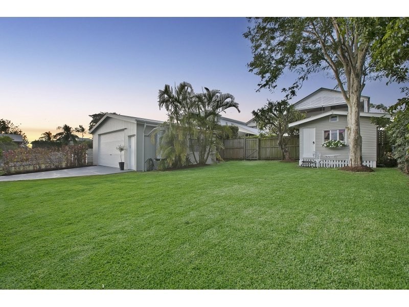 28 Parooba Avenue, Camp Hill QLD 4152