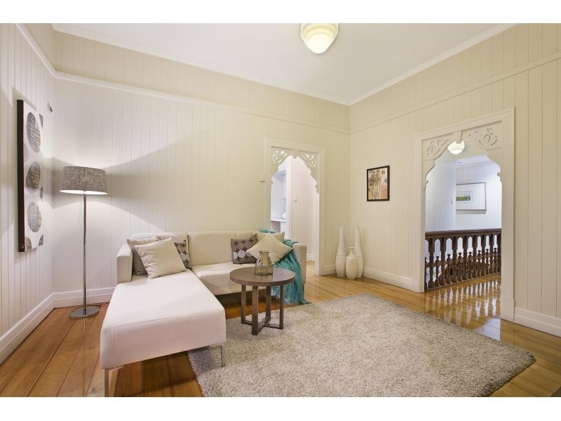 28 Parooba Avenue, Camp Hill QLD 4152