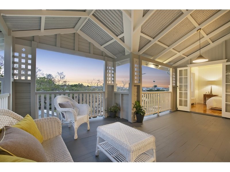 28 Parooba Avenue, Camp Hill QLD 4152