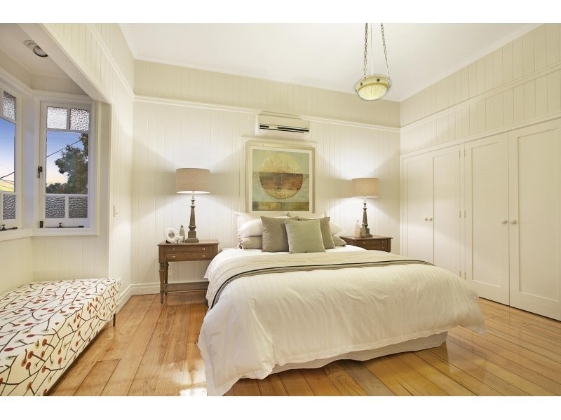 28 Parooba Avenue, Camp Hill QLD 4152