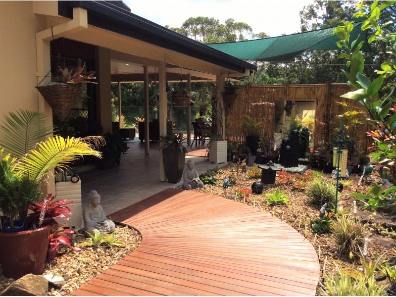 8 Tom Latimer Court, Worongary QLD 4213