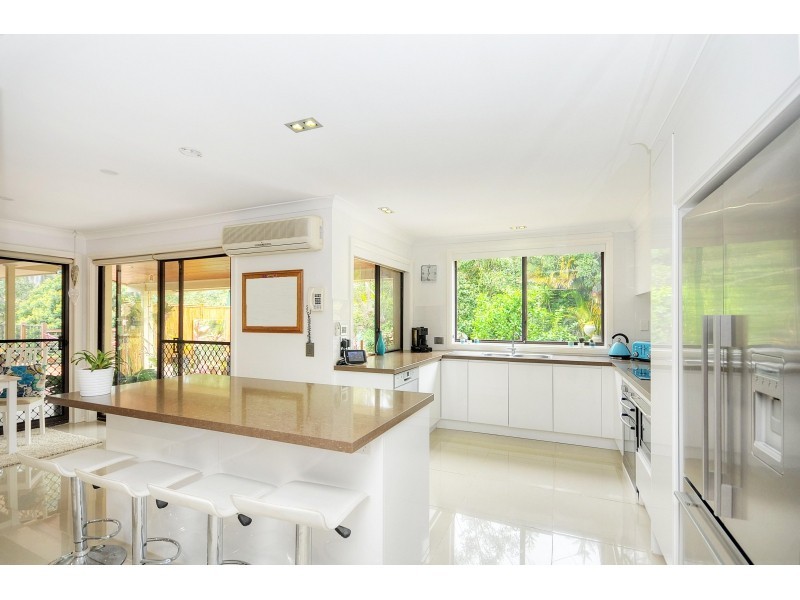 8 Tom Latimer Court, Worongary QLD 4213