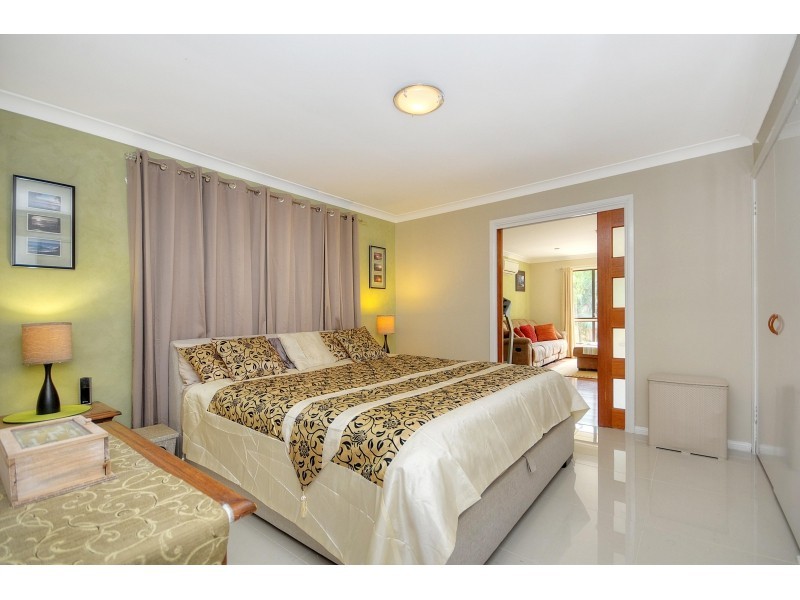 8 Tom Latimer Court, Worongary QLD 4213