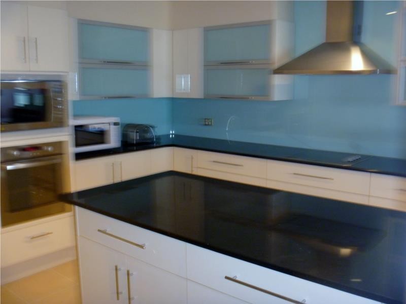 2/11-12 North Esplanade, Glenelg North SA 5045