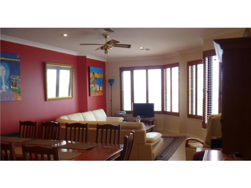 2/11-12 North Esplanade, Glenelg North SA 5045