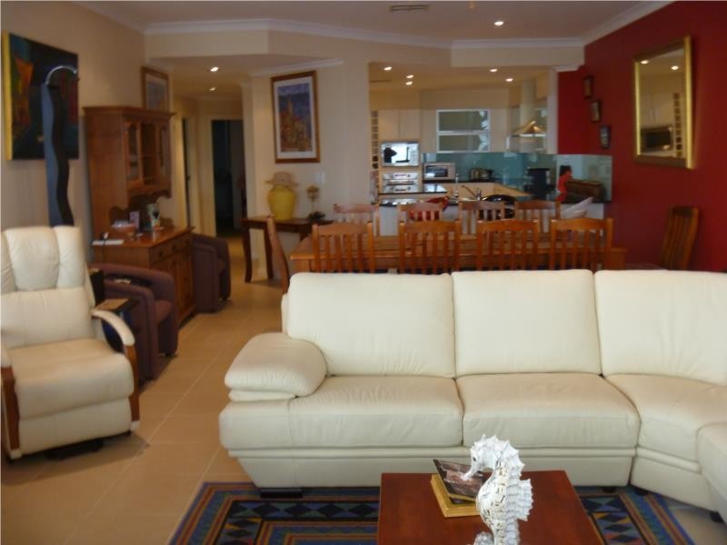 2/11-12 North Esplanade, Glenelg North SA 5045