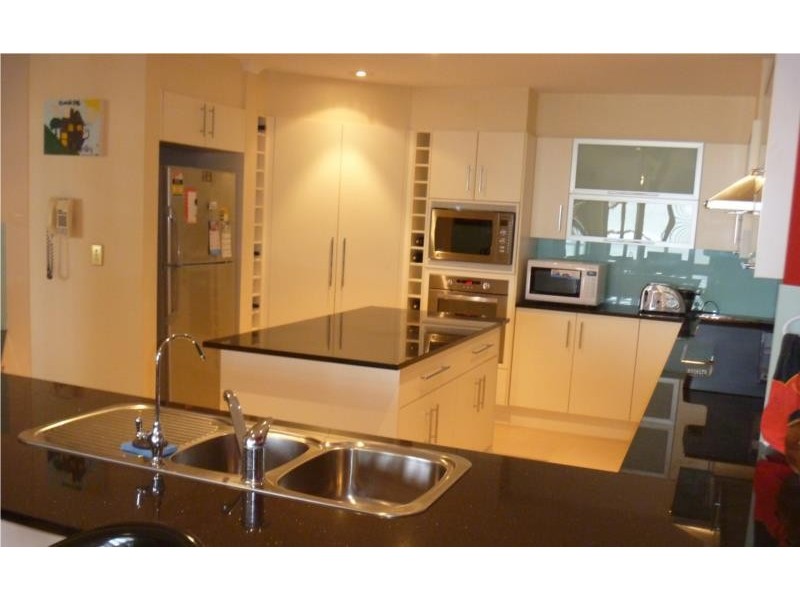 2/11-12 North Esplanade, Glenelg North SA 5045