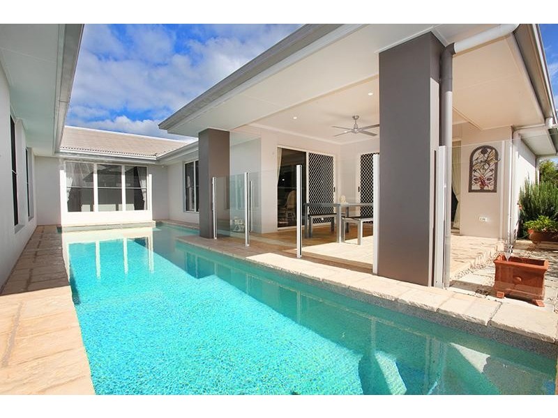 10 Macaranga Street, Maleny QLD 4552