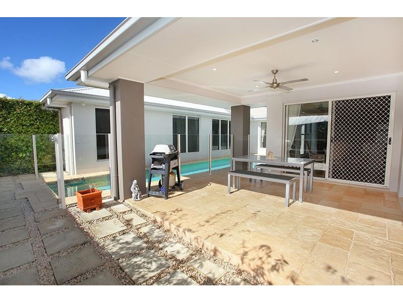 10 Macaranga Street, Maleny QLD 4552