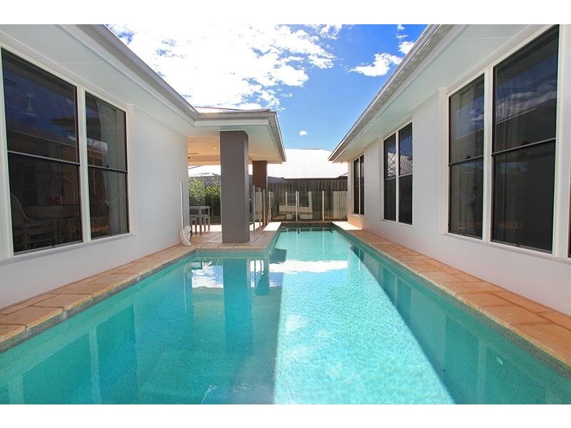 10 Macaranga Street, Maleny QLD 4552