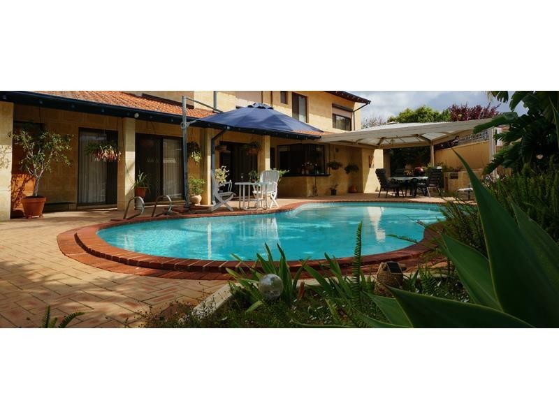 10 Kruger Place, Booragoon WA 6154