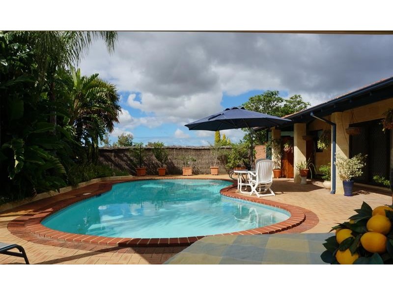 10 Kruger Place, Booragoon WA 6154