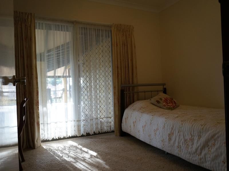 10 Kruger Place, Booragoon WA 6154