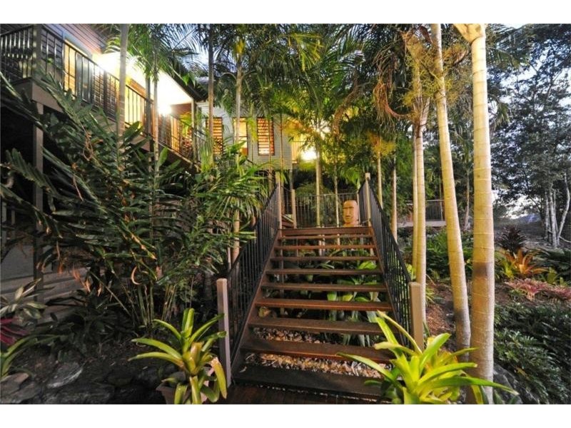 155 Kookaburra Drive, Cannonvale QLD 4802