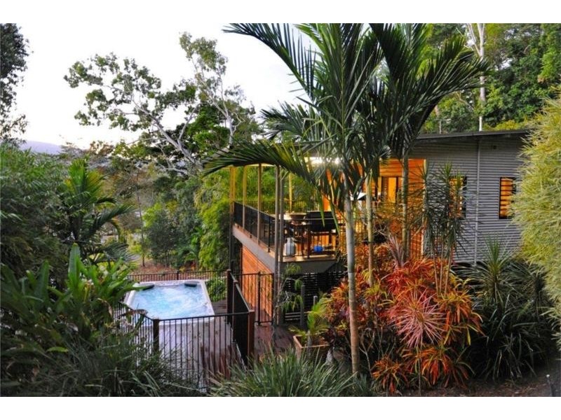 155 Kookaburra Drive, Cannonvale QLD 4802