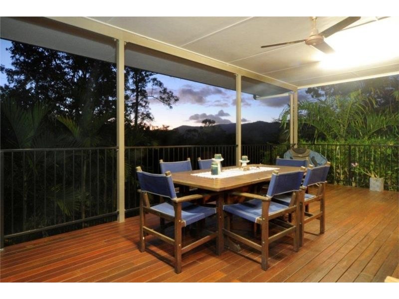 155 Kookaburra Drive, Cannonvale QLD 4802