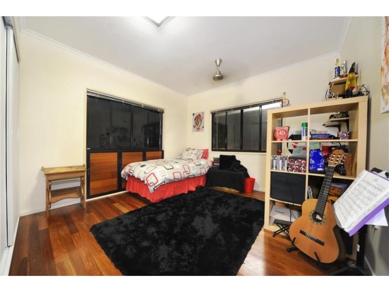 155 Kookaburra Drive, Cannonvale QLD 4802