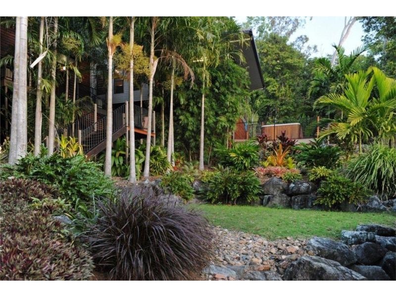 155 Kookaburra Drive, Cannonvale QLD 4802