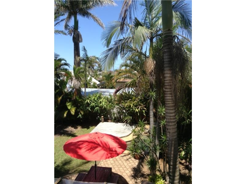 5 Ocean View Crescent, Emerald Beach NSW 2456