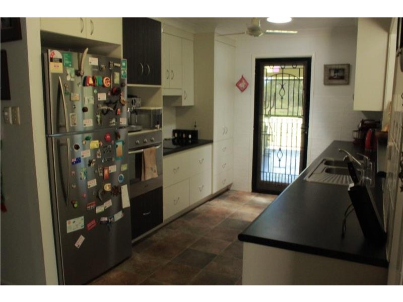 293 Stones Road, Woodbury QLD 4703