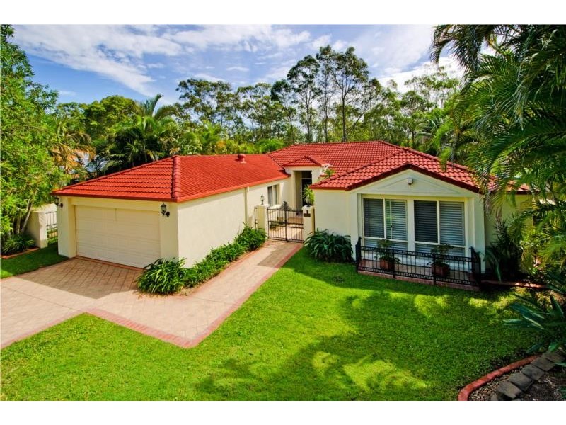18 Fitzalan Circuit, Arundel QLD 4214