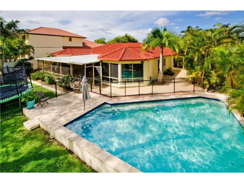 18 Fitzalan Circuit, Arundel QLD 4214