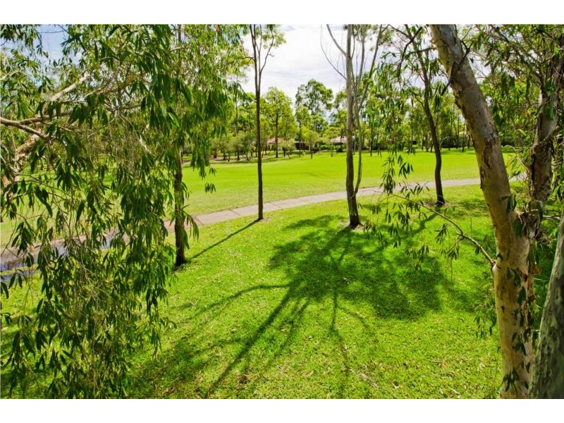 18 Fitzalan Circuit, Arundel QLD 4214