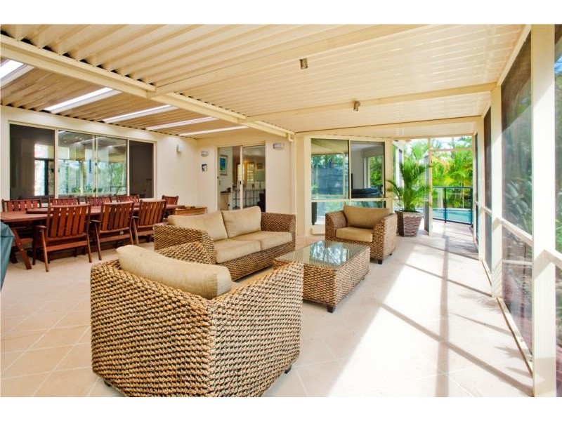 18 Fitzalan Circuit, Arundel QLD 4214