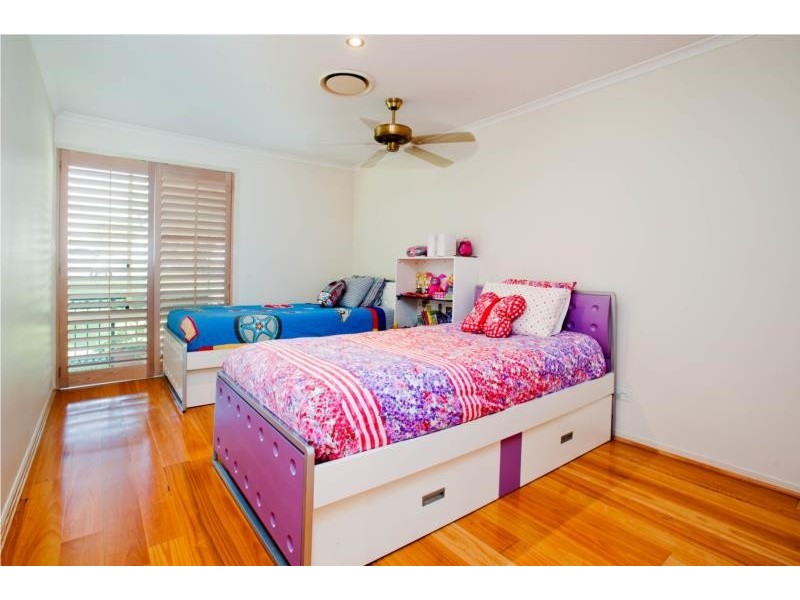 18 Fitzalan Circuit, Arundel QLD 4214