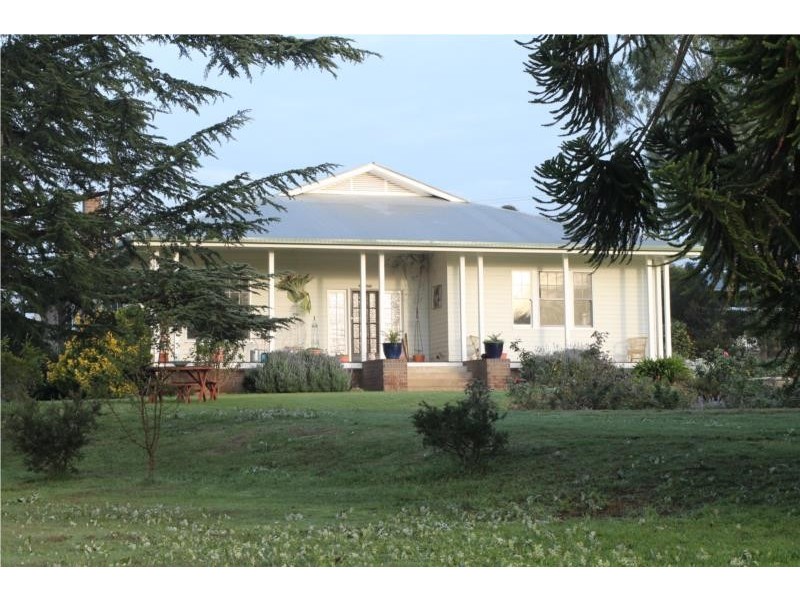 40 Tout Place, Young NSW 2594