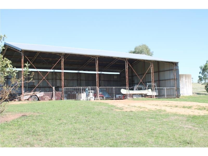 40 Tout Place, Young NSW 2594