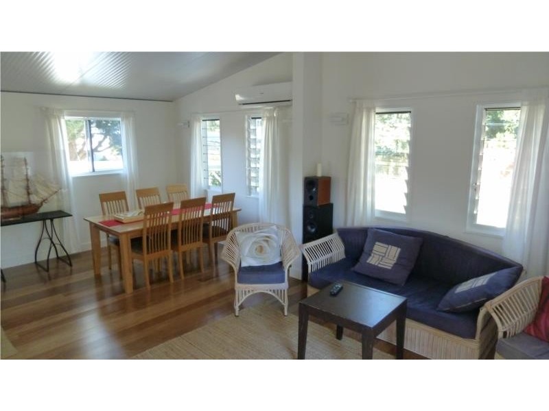 16 Island Parade, North Narrabeen NSW 2101
